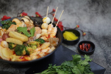 mala tang, spicy soup, sichuan cuisine, hot pot, chinese food, savory broth, flavorful soup, street food, original image, spicy food, asian food, chinese cuisine, popular dish, dining out