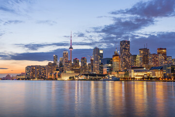 Obraz premium Toronto, Ontario, Canada cityscape on Lake Ontario