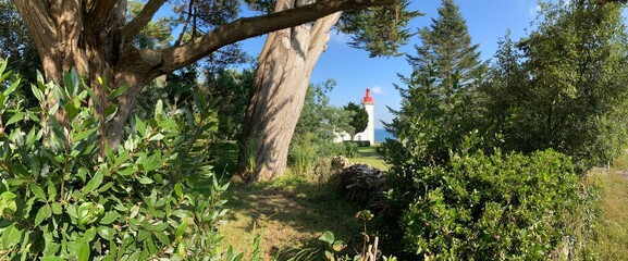 Le phare de Combrit Sainte-Marine au long de la côte en Bretagne Cornouaille Finistère France	