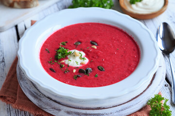 Einfache Rote-Bete-Suppe