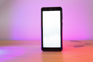 movil con pantalla en blanco