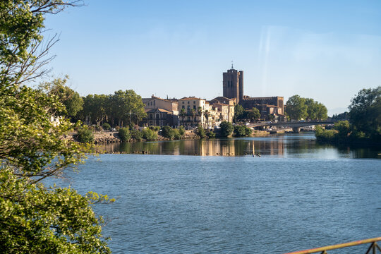 castle on the river  of agde