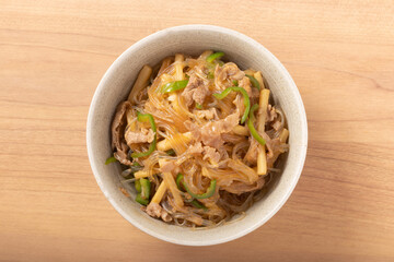 春雨炒め（黒毛和牛　ピーマン　たけのこ）