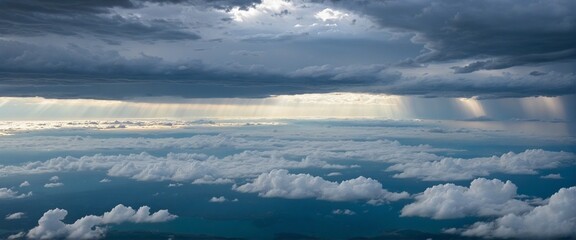 Obraz premium Dramatic Cloudscape: A Stunning Blue-Gray Sky Background for Summer Landscapes