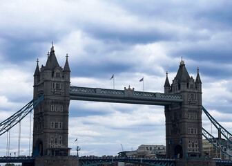 Obraz premium Tower Bridge in a bright day, London, England.