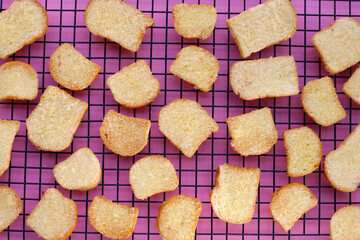 Crispy butter and sugar bread