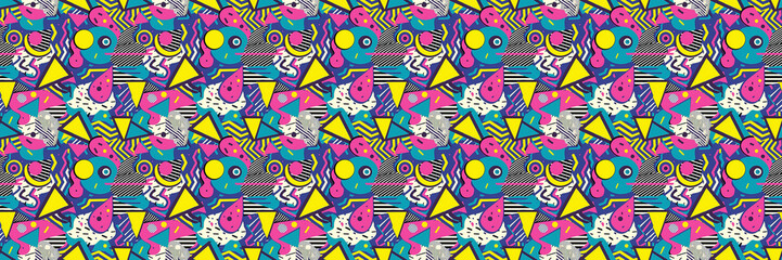 Fototapeta premium Seamless pattern with geometric shapes in the style. Multicolored vintage background with triangles, circles and squares for textile, fabric and Sudanese fabric art.