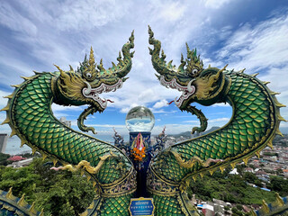 Obraz premium Samnaksong Khao Phra Khru is the most famous landmark in Si Racha, Chon Buri, Thailand 