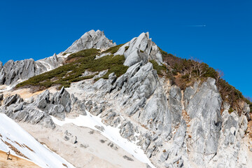 冬の燕岳 花崗岩の奇岩02