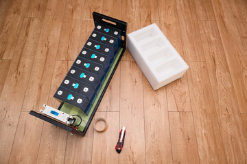 DIY lifepo4 battery. Assembling a homemade lithium battery for a solar backup power station.