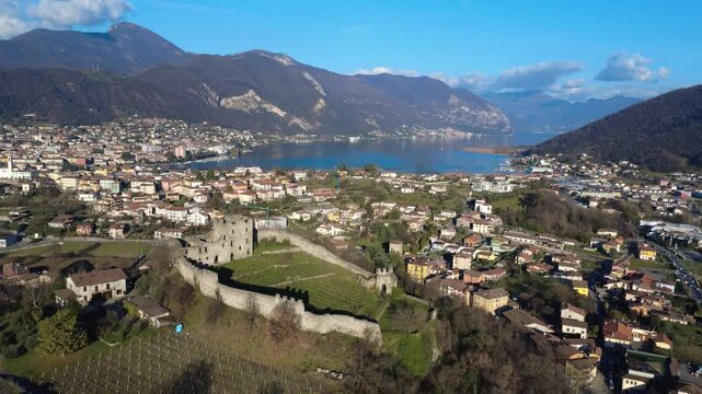 CASTELLO DI PARATICO