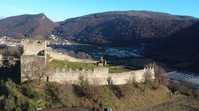 CASTELLO DI PARATICO