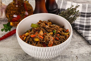 Soba with shredded pork and vegetables