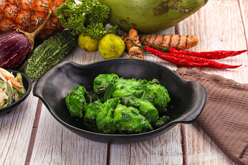 Indian green chicken mint tikka