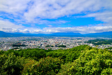 Fototapeta premium 盛岡の市街地・岩山展望台（岩手県・盛岡市