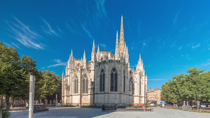 Obraz premium Cathedrale Saint-Andre de Bordeaux timelapse hyperlapse with twin spires. France