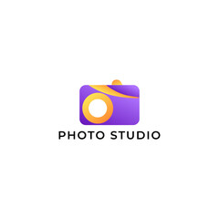 ILLUSTRATION PHOTOGRAPHY ABSTRACT CAMERA LENS SIMPLE LOGO ICON PURPLE ORANGE GARDIENT COLOR TEMPLATE DESIGN ELEMENT VECTOR. GOOD FOR PHOTO STUDIO, APPS