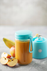 Portable Blender, Juicer Cup for Smoothies and Shakes. Apple banana smoothie
