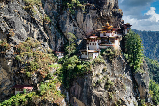 Tiger's Nest Monastery (Paro Taktsang) on a cliffside, Paro Valley, Bhutan