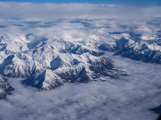 Les Alpes - Vue A&eacute;rienne - Enneig&eacute;es