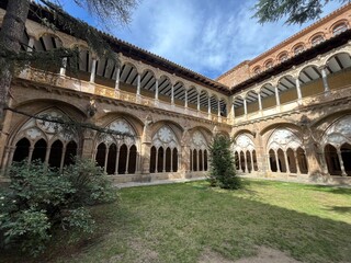 Interior y exterior del monasterio de Veruela, Techos, puertas y claustro. Tarazona, Arag&oacute;n