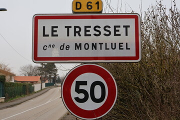 LE TRESSET