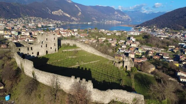 CASTELLO DI PARATICO