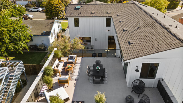 Capture Newport Beach luxury with stunning real estate photography. High-quality images showcase homes beautifully, perfect for listings, marketing, and Shutterfly prints.