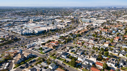 Obraz premium Capture Newport Beach luxury with stunning real estate photography. High-quality images showcase homes beautifully, perfect for listings, marketing, and Shutterfly prints.