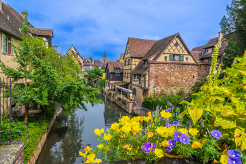 Obraz premium Colmar is a city and commune in the Haut-Rhin department and Alsace region of north-eastern France.