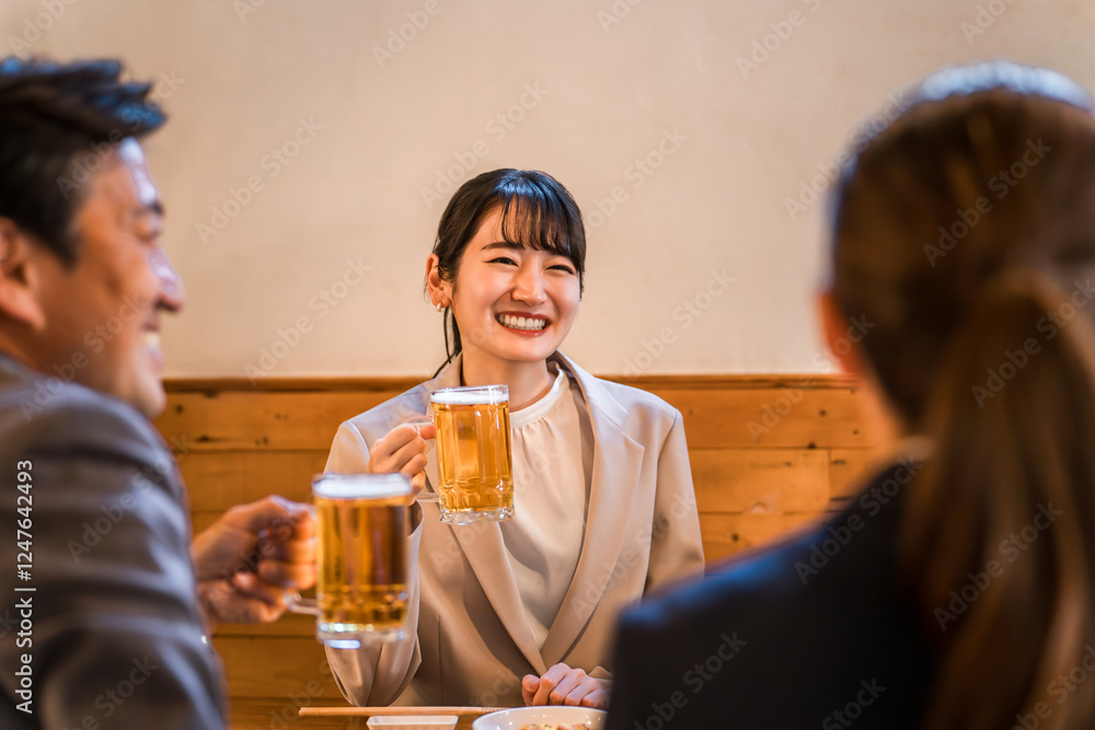 Sticker 居酒屋・飲み屋で談笑する男女のサラリーマン
