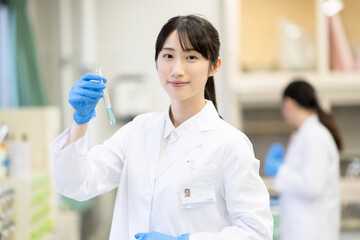 研究員のポートレート