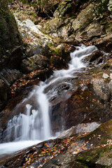 美しい滝のある風景