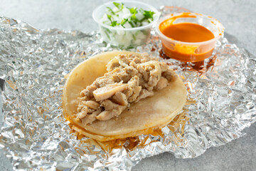 A view of a pollo asado street taco.