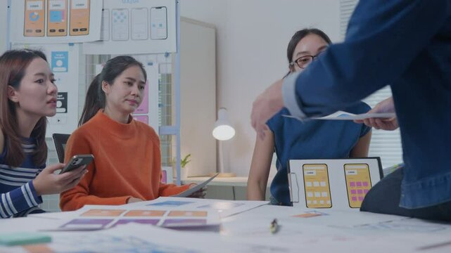 Teamwork Programers meeting for discussion data analysis for UX and UI programming for preparing for Generative AI Technology