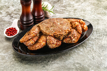 Delicous gurmet Steamed hairy crab