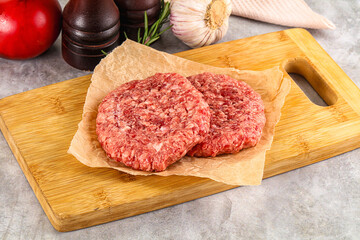 Raw round beef cutlet minced meat