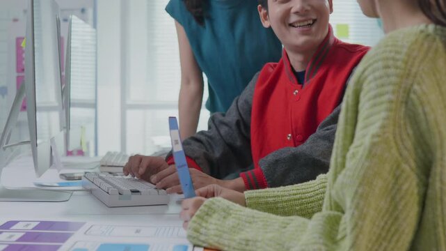 Teamwork Programers meeting for discussion data analysis for UX and UI programming for preparing for Generative AI Technology