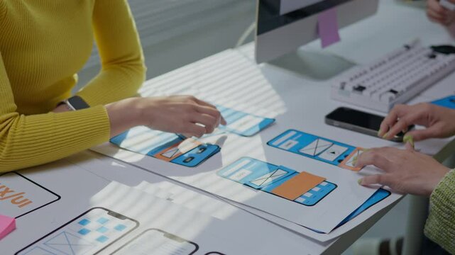 Teamwork Programers meeting for discussion data analysis for UX and UI programming for preparing for Generative AI Technology