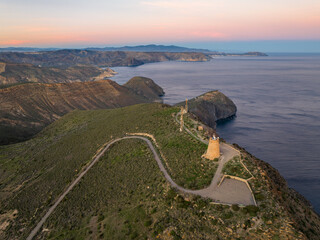 Faro Punta de la Polacra situado en Níjar, provincia de Almería, Andalucía, España