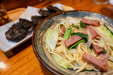 沖縄県石垣市の三川食堂で味わう島の恵みと温かなひととき