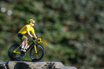 cycliste, course, coureur, maillot, jaune, vainqueur, classement, roue, competition, casque,...