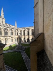 Fachada, puertas, techos y espacios incre&iacute;bles de la catedral de Burgos, Espa&ntilde;a.