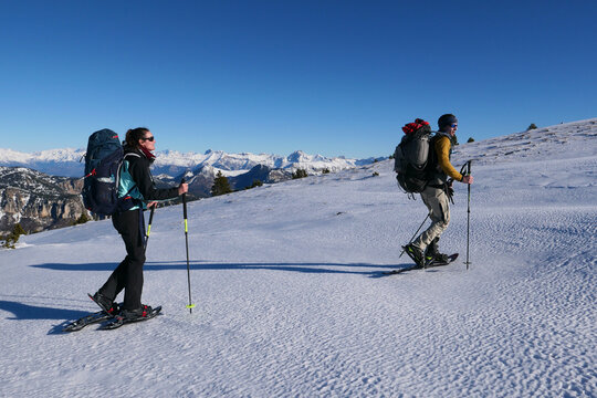 Randonn&eacute;e raquettes sur les Hauts Plateaux du Vercors. Glandasse, D&eacute;voluy, Dr&ocirc;me - Alpes.