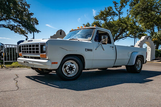 1983 Dodge Ram D150 Pickup Truck