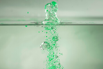 farbe tropfen wasser grün