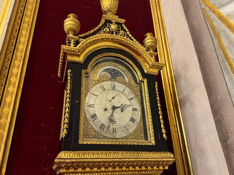 Antico orologio a cuc&ugrave;