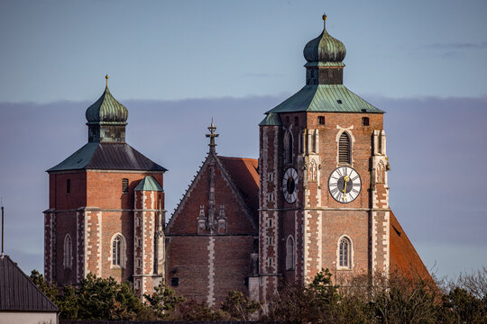 Das M&uuml;nster in Ingolstadt aus der Ferne herangezoomt. 
