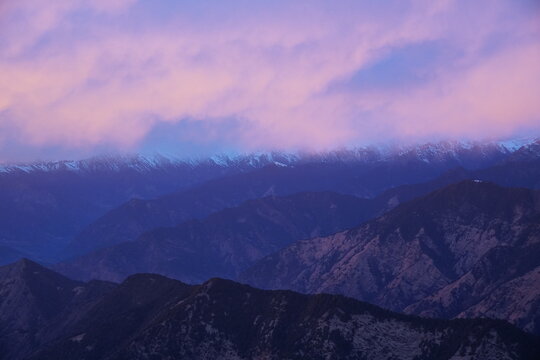 Nandadevi, Trisul, Kedar Peak, Bandarpunch and Chaukhamba peaks. peak misty view