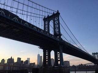 brooklyn bridge at sunset